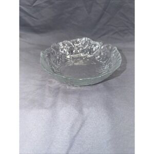 Vintage Pressed Glass Grape Vine Leaf Shallow Bowl /Candy Dish